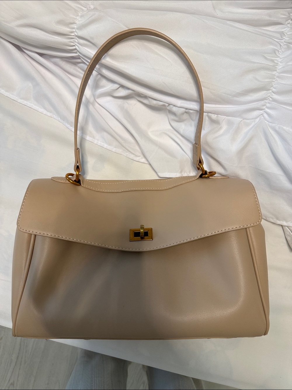 Vintage Beige Shoulder Bag with Gold Hardware